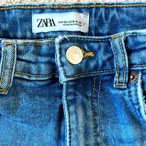 Zara straight leg jeans size 0